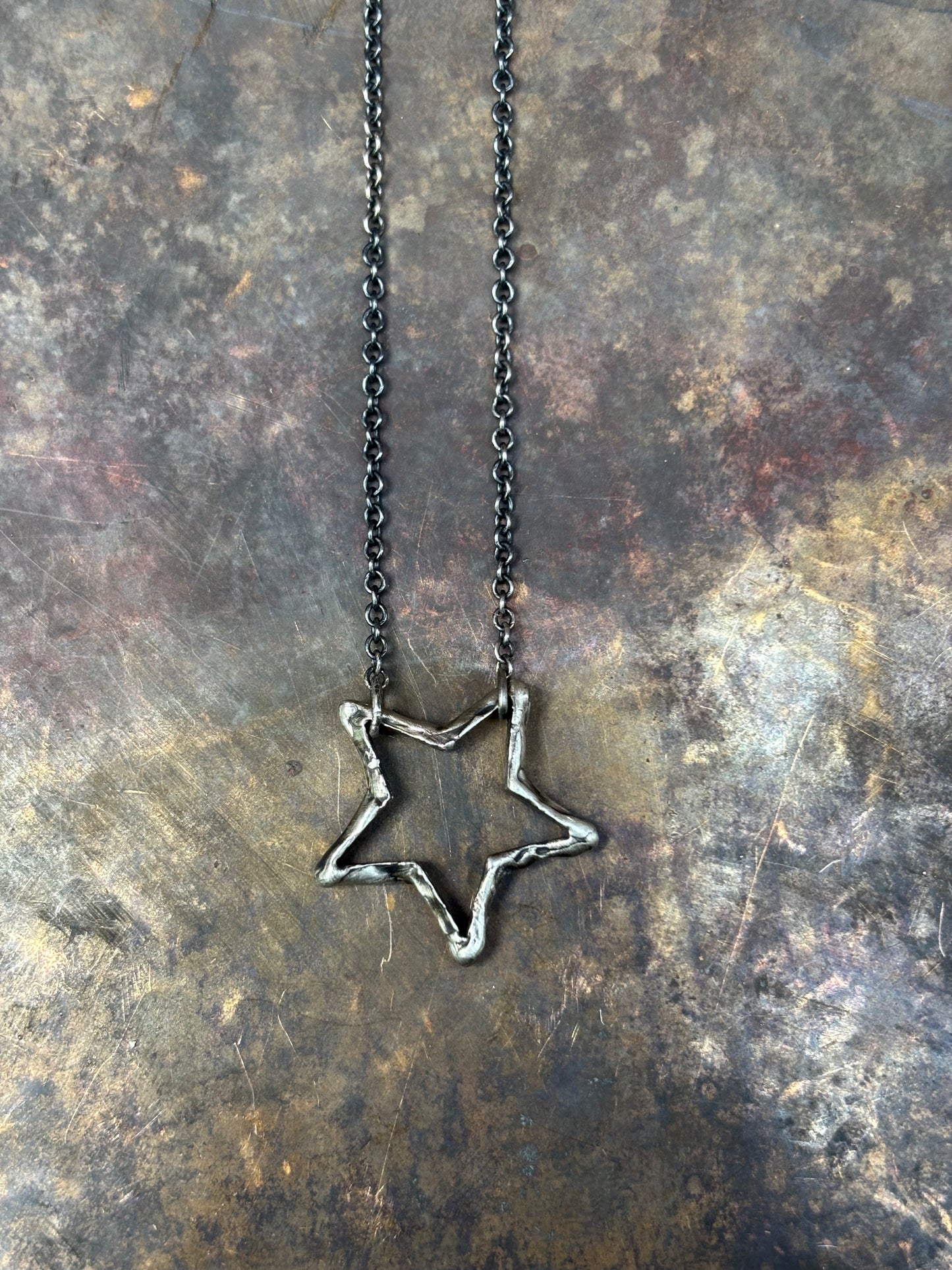 Hollow Star Necklace - Silver